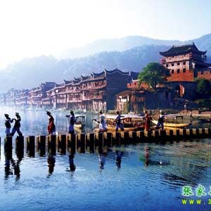 LH線：鳳凰古城、古苗寨神秘湘西一日游！